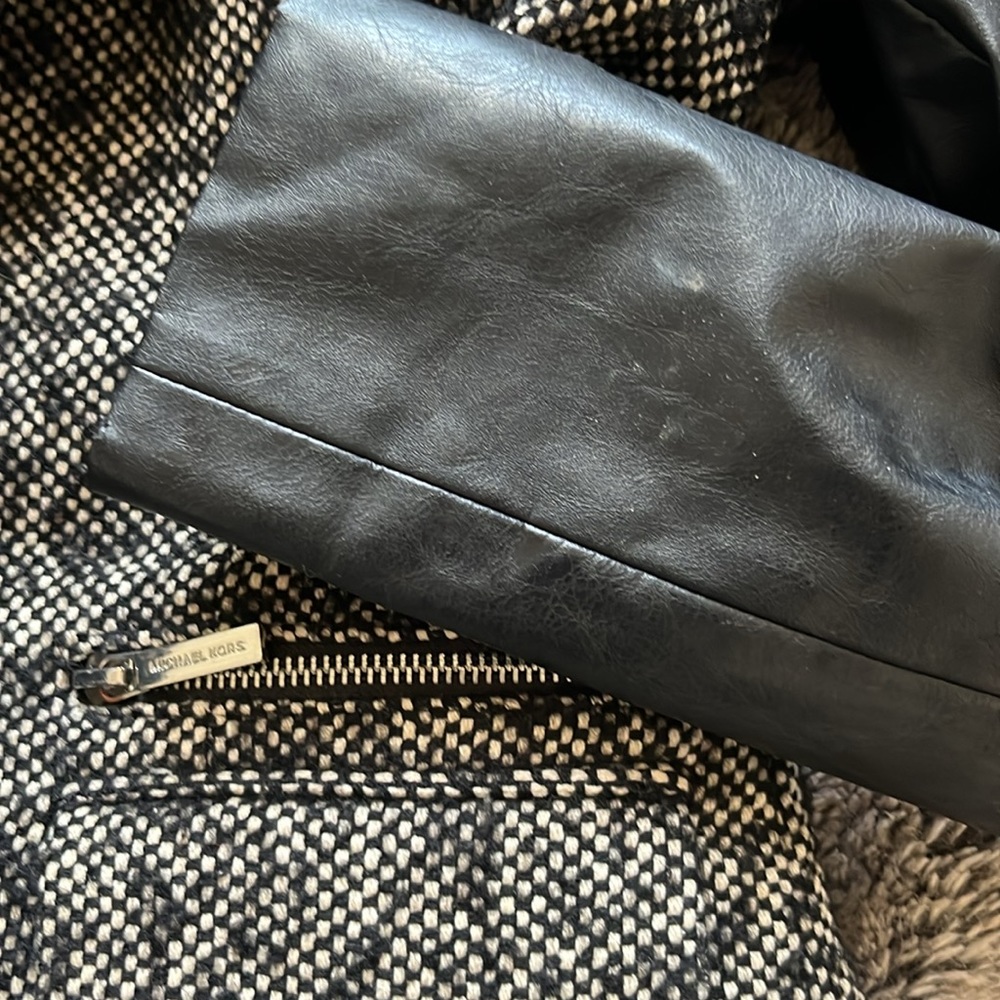Michael Kors - Picture 3 of 4